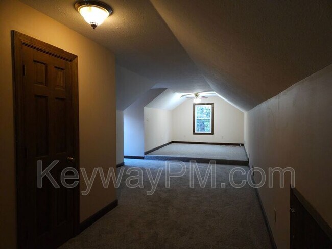 Building Photo - 299 Woodland Dr