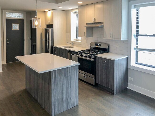 Building Photo - 2620 N Rockwell St