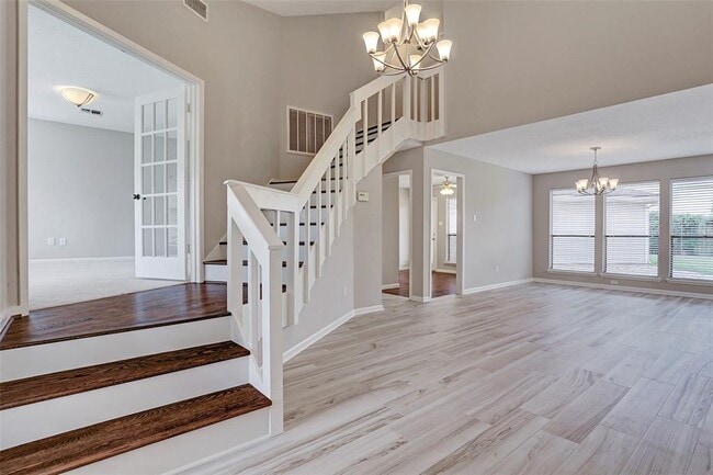 Building Photo - 11530 Ella Lee Dr