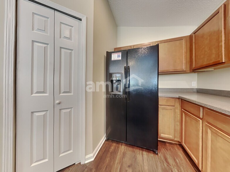 Building Photo - 6126 Sage Willow Way