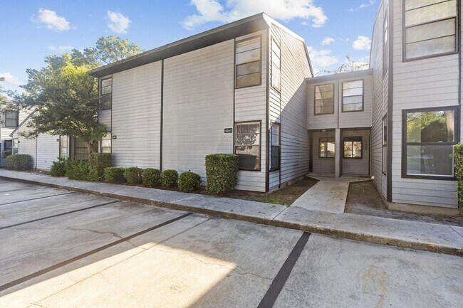 Primary Photo - 4345 SW 20th Ln