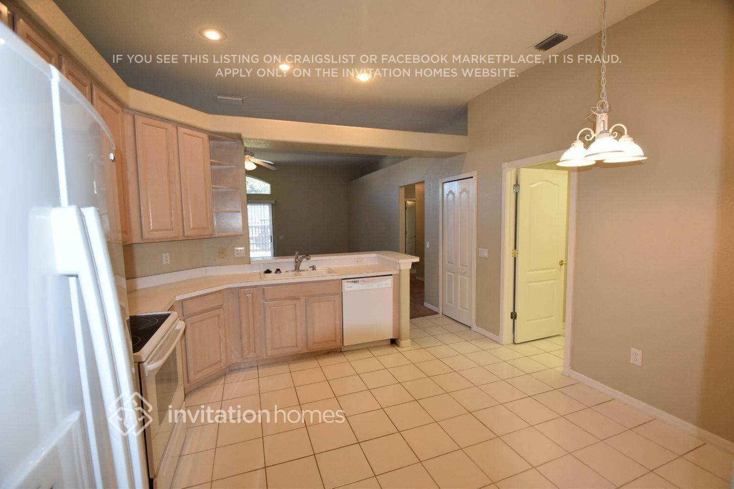 Building Photo - 325 Country Vineyard Dr