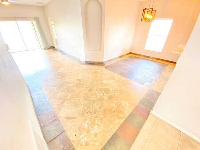 Building Photo - Stunning Lake View Home in Waterside Estate!