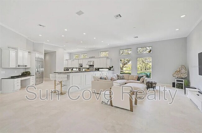 Building Photo - 854 Macewen Dr