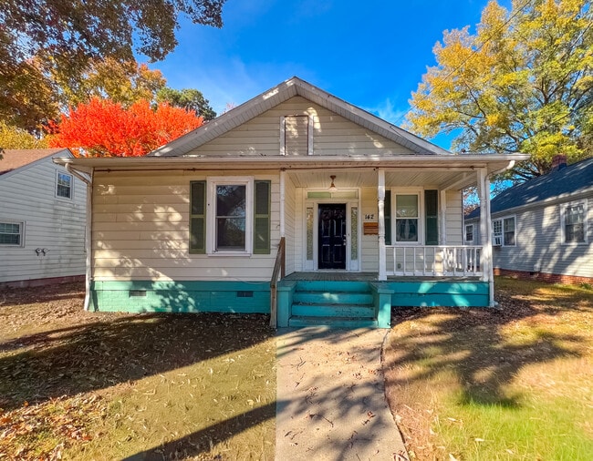 Building Photo - 142 Windsor Ave