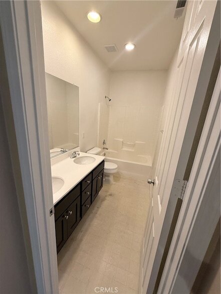 Building Photo - 4571 Vincent Way