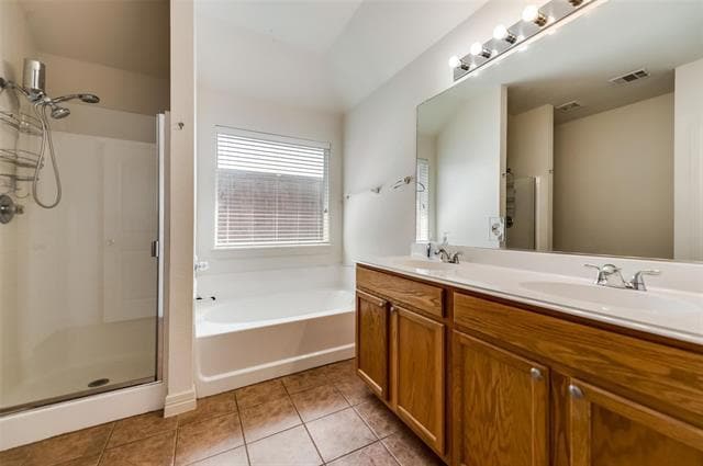 Building Photo - 2903 Holly Ln