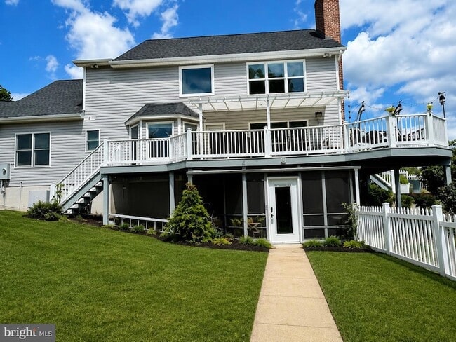 Building Photo - 14480 Woodstar Ct