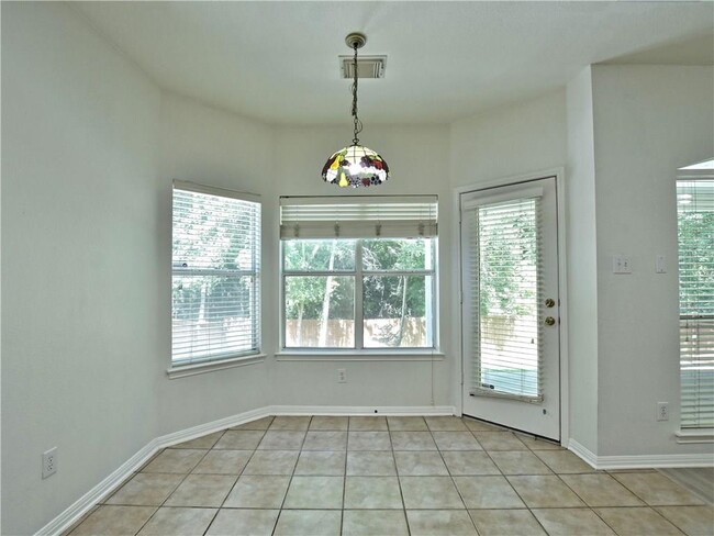 Building Photo - 1817 Chasewood Dr