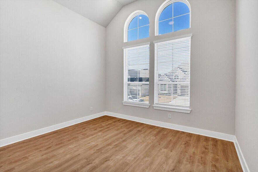 Building Photo - 2153 Sandlin Dr