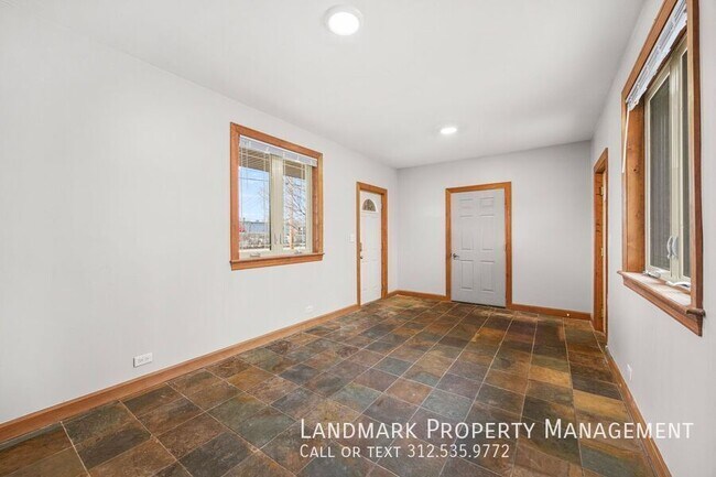 Building Photo - 12313 71st Ct