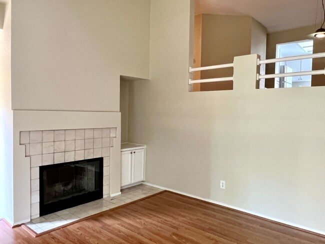 Building Photo - Working from home? This town home has a huge office area and large primary suite... plus a second...