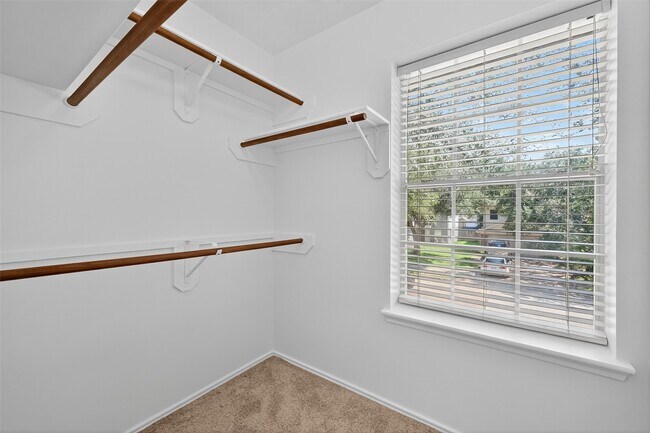 Building Photo - 1107 Pennygent Ln