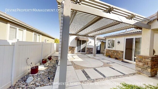 Building Photo - 381 Mesa Verde Park