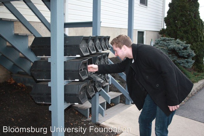 Building Photo - 100 S Penn St