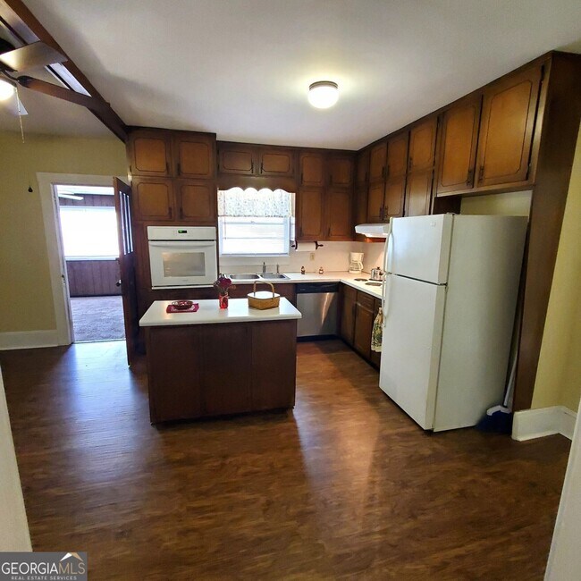 Building Photo - 7025 Rico Rd