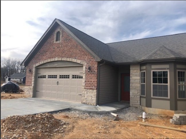 Primary Photo - 307 Deerfield Dr
