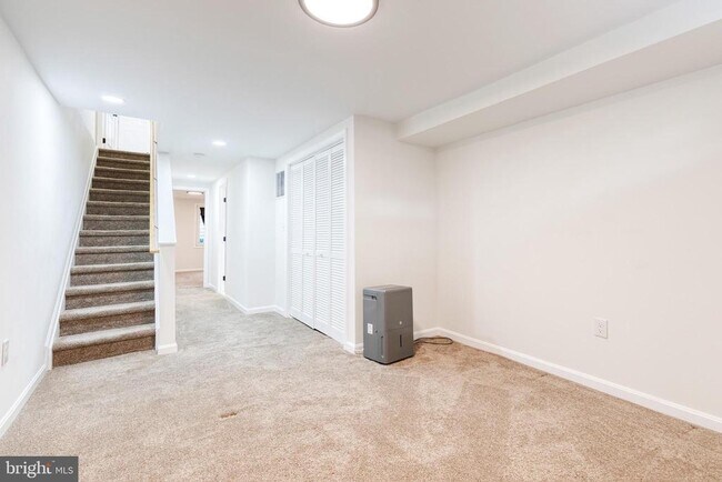 Building Photo - 217 N Belnord Ave