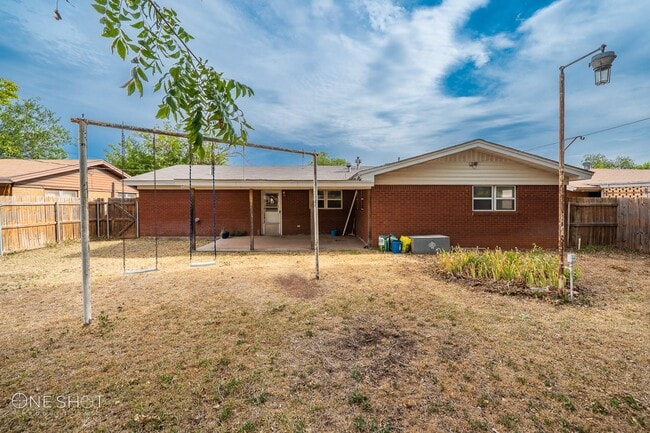 Building Photo - 3749 N 10th St