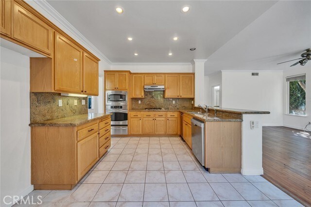 Building Photo - 2357 Laurelwood Dr