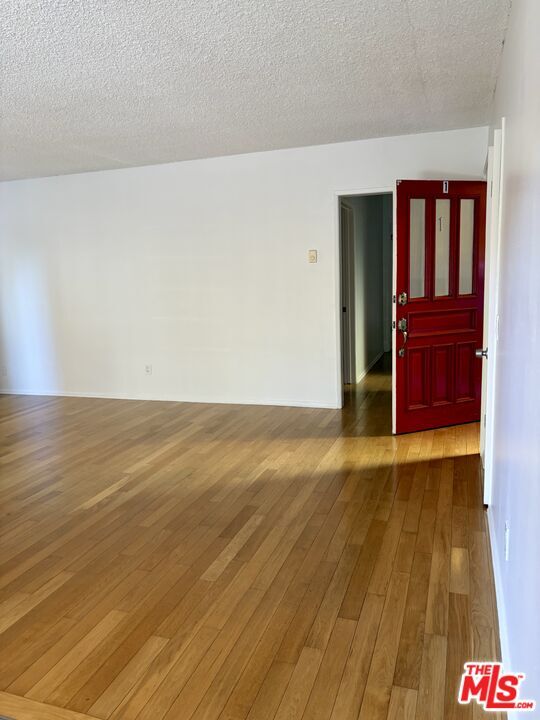 Building Photo - 2425 Ocean Ave