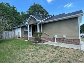 Building Photo - 333 Abbottswood Dr