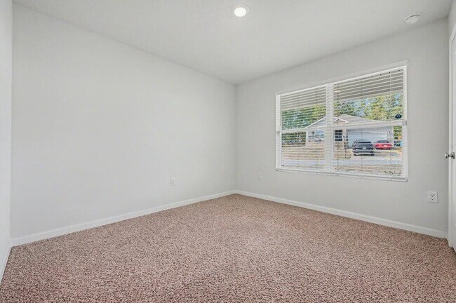 Building Photo - 3277 Chapelwood Dr