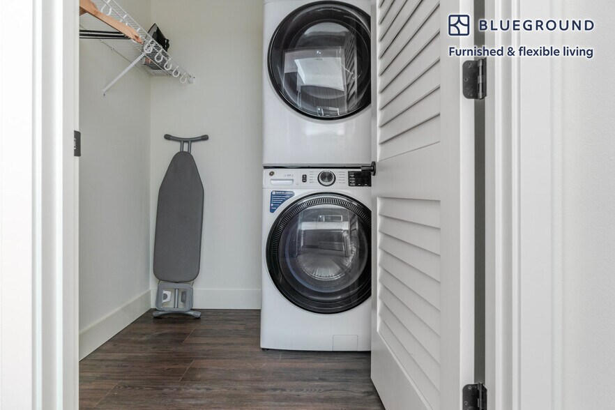 Building Photo - 19888 40th Ave W