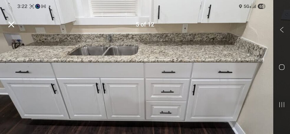 Building Photo - 1110 S 17th St