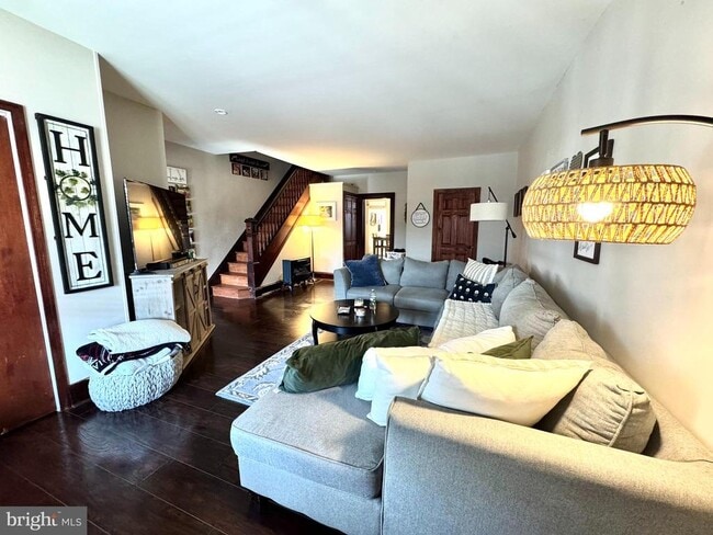 Building Photo - 425 Juniper St