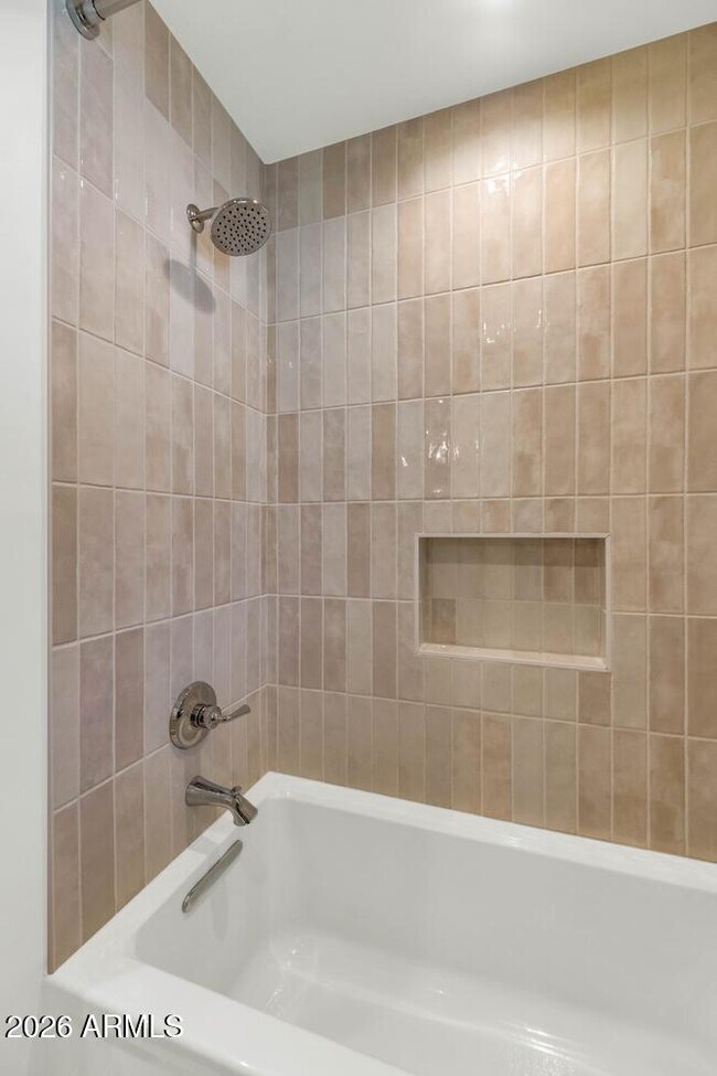 Building Photo - 103 W Palmcroft Dr