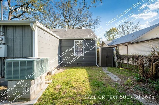 Building Photo - 209 W G Ave