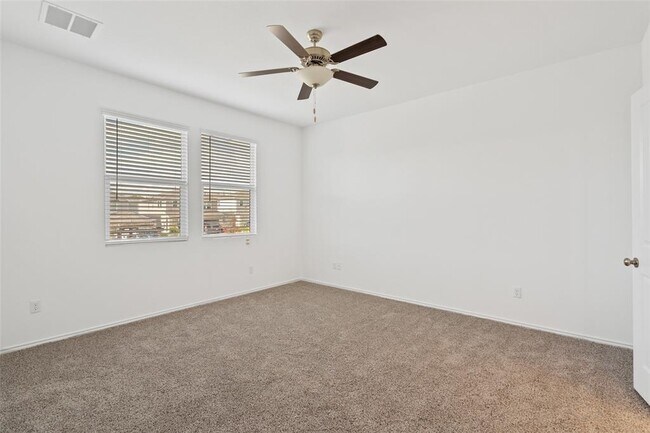 Building Photo - 301 Montauk Loop