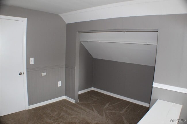 Building Photo - 110 Susan Ln