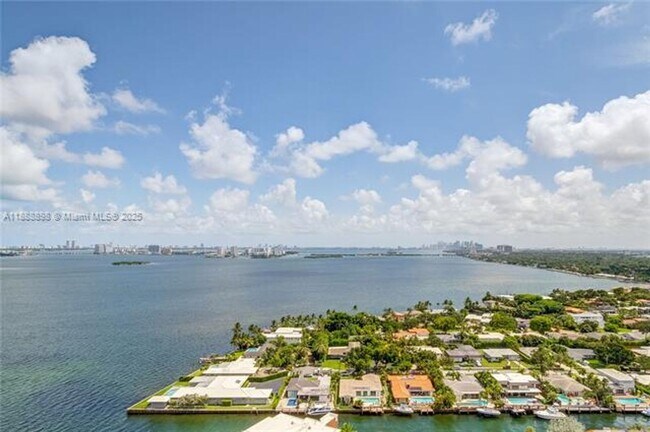 Building Photo - 4000 Towerside Terrace