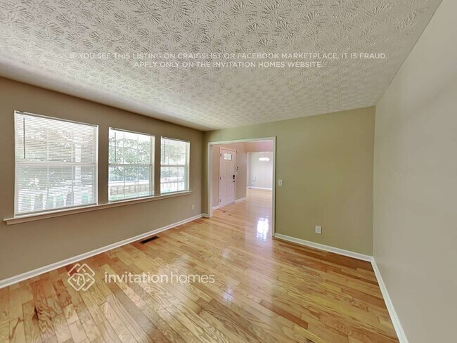 Building Photo - 6615 Gigi Dr