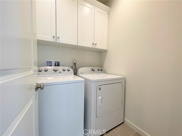 Building Photo - 119 Messenger