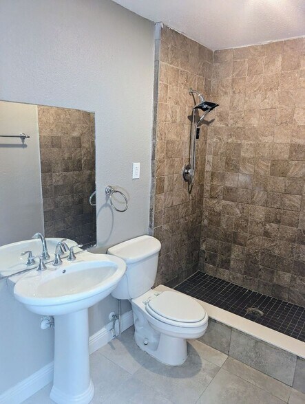 Building Photo - 1483 Elderton Dr