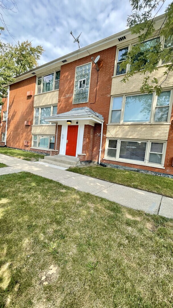 Primary Photo - 14047 S School St
