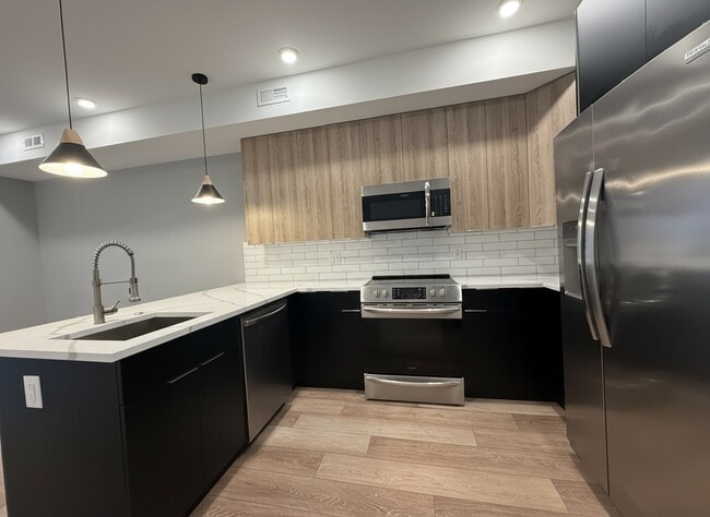 Building Photo - 2526 Cecil B. Moore Ave