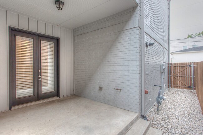 Building Photo - 212 Wimberly St