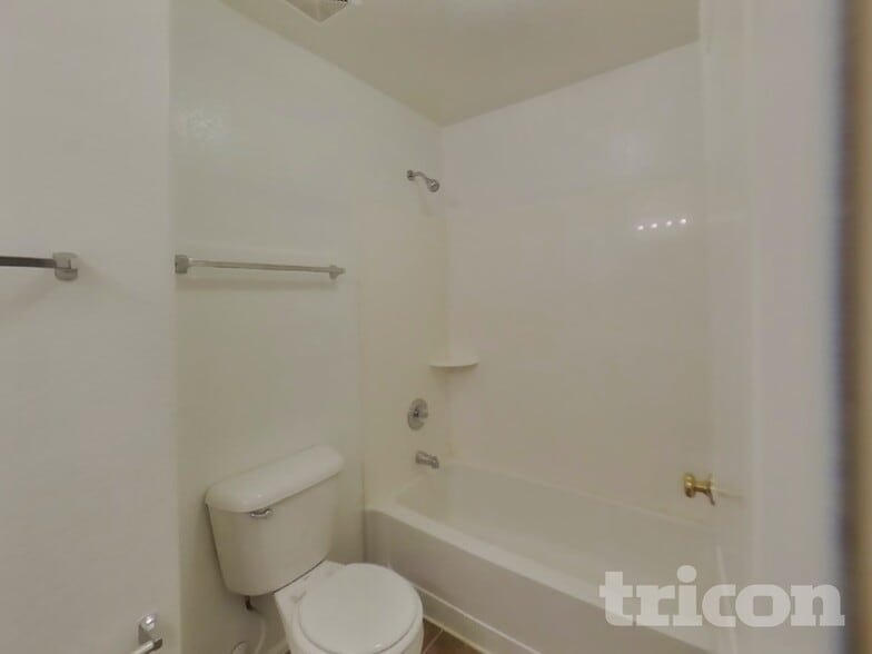 Building Photo - 28888 N Nugget Ct