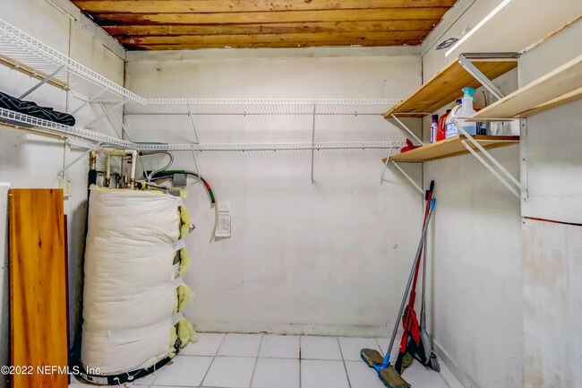 Building Photo - 4009 Bess Rd