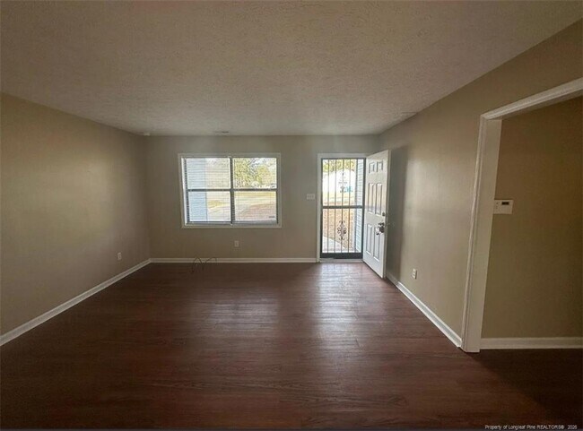Building Photo - 6409 Worthington Dr