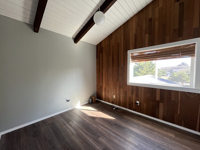 Building Photo - 373 Sand Dune Ave NW