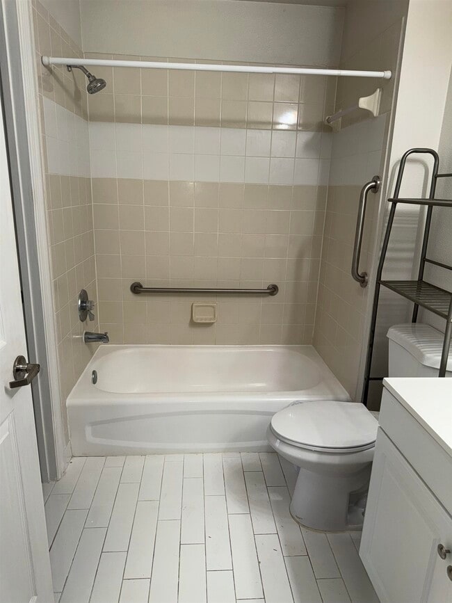 Building Photo - 28204 Harbour Vista Cir