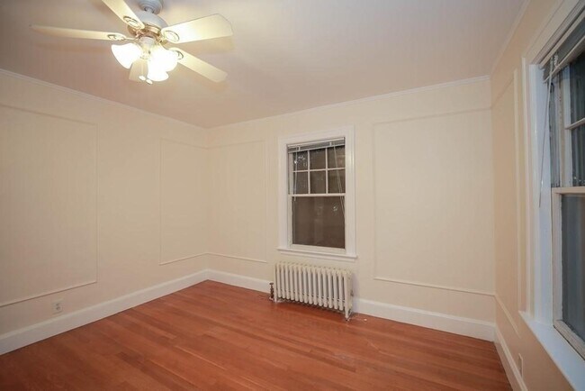 Building Photo - 35 Greycliff Rd