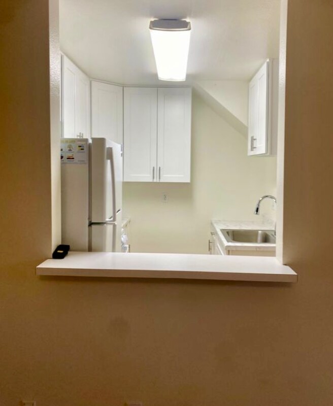 Building Photo - 1511 Mariposa Ave