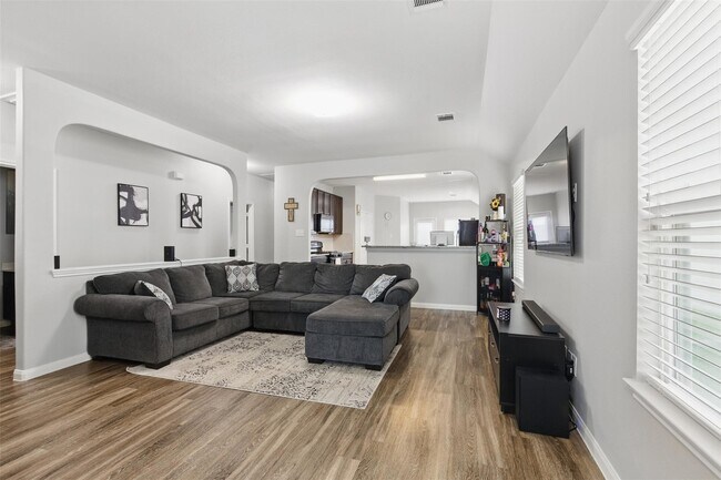 Building Photo - 12911 Italian Cypress Trail