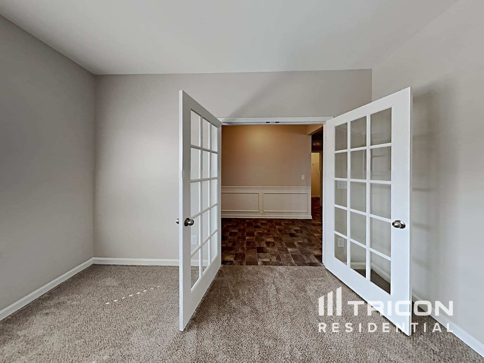 Building Photo - 346 Crandon Rd